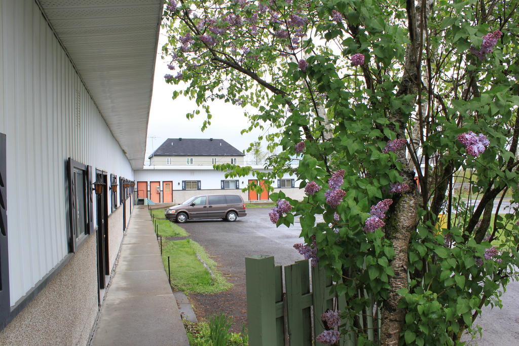 Motel Boise Blainville Ngoại thất bức ảnh